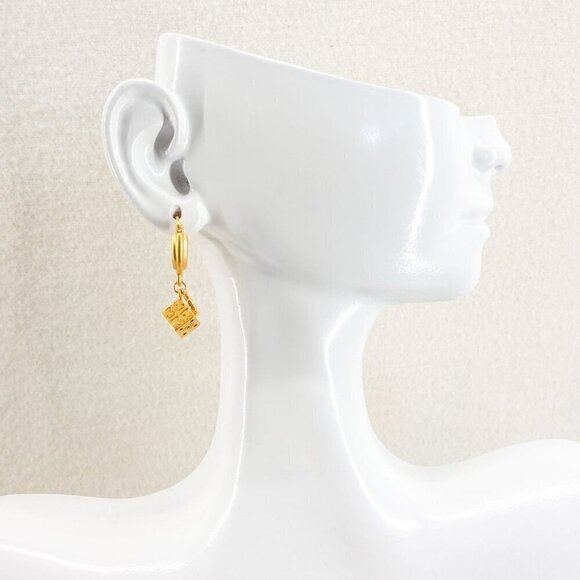 Tory Burch Women's Kira Charm Mismatched Drop Earrings in Rolled Brass Gold OS - Picture 8 of 12